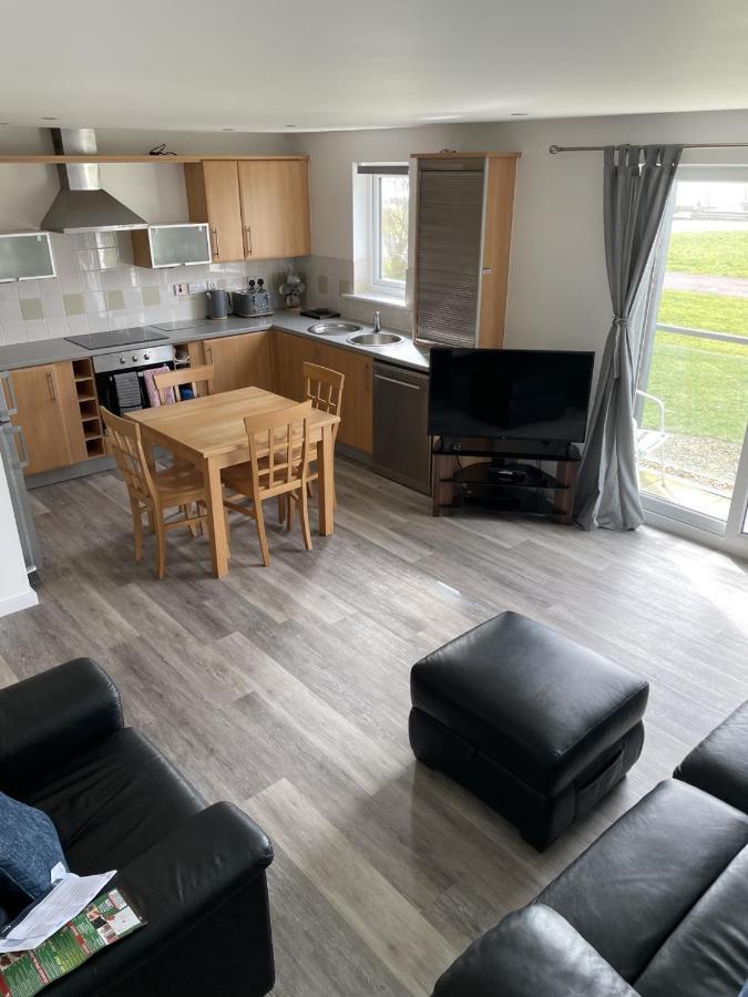 Beach Front Ground Floor Apartment Llanelli Exterior foto